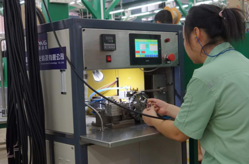 自动热缩管收缩机